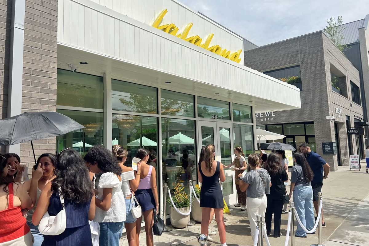 long line to spin the prize wheel